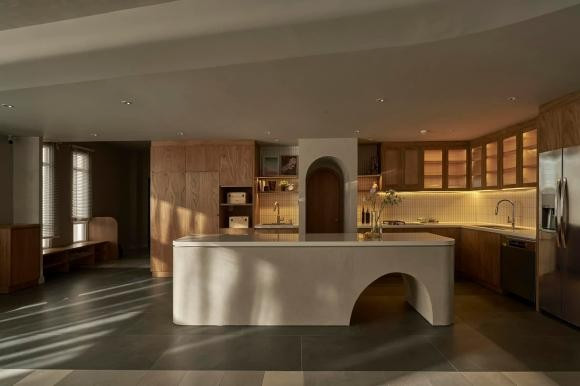 G&oacute;c sống xa xỉ của Phạm Quỳnh Anh: Cửa k&iacute;nh panorama triệu đ&ocirc;, view ngắm trọn th&agrave;nh phố chill đến mức qu&ecirc;n lu&ocirc;n mặt đất- Ảnh 2.