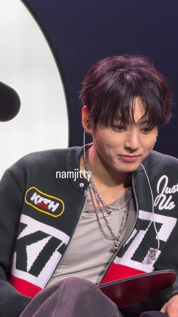 BTS đẹp trai xuất ngoại, Jung Kook bắn tiếng Anh thả th&iacute;nh cực mượt ở Mỹ- Ảnh 7.