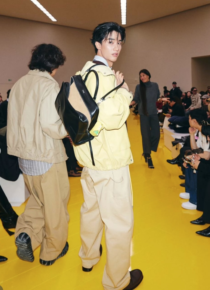 Trend "t&uacute;i lười" thịnh h&agrave;nh đầu năm 2026: Lười kiểu tiện v&agrave; khiến bạn nổi bật như fashionista, đ&oacute; l&agrave; l&yacute; do kiểu t&uacute;i n&agrave;y được ưa chuộng- Ảnh 13.