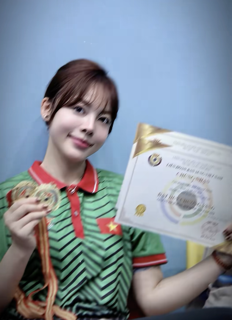 Hotgirl bắn s&uacute;ng Ph&iacute; Thanh Thảo v&agrave; L&yacute; Đức (U23 Việt Nam) đập tan tin đồn- Ảnh 4.