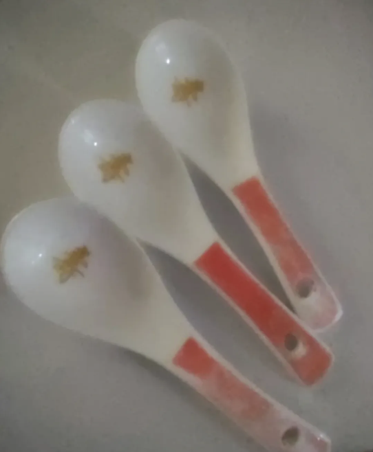 Từ giờ h&atilde;y n&oacute;i KH&Ocirc;NG với 2 loại b&aacute;t đũa n&agrave;y kẻo "bệnh từ miệng v&agrave;o" l&uacute;c n&agrave;o kh&ocirc;ng hay- Ảnh 2.