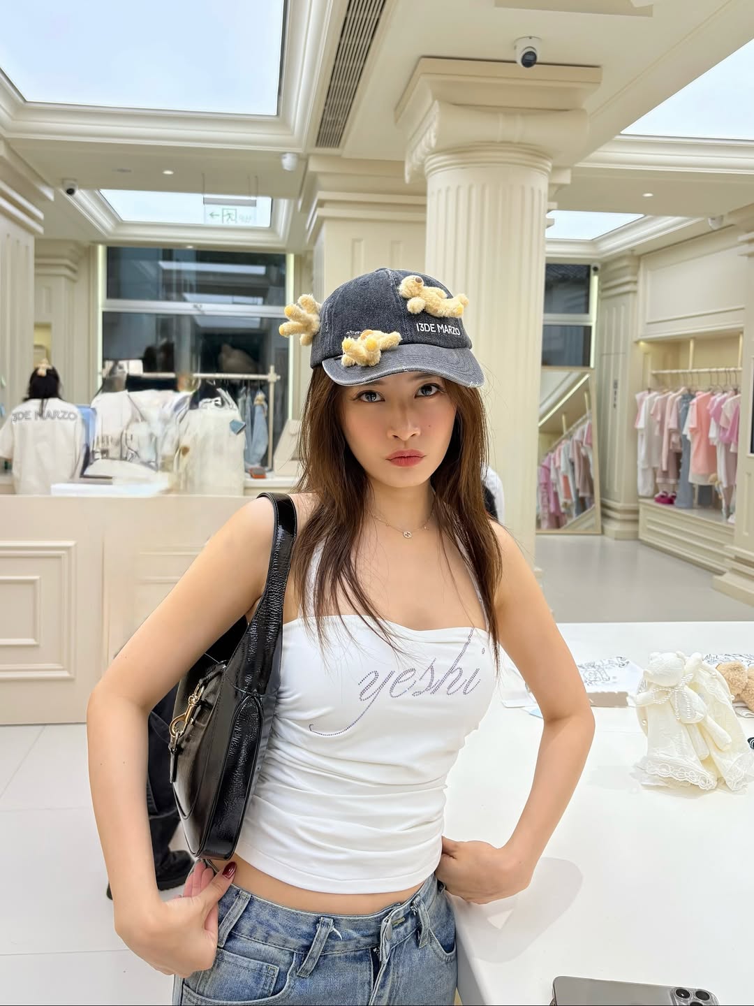 Chi Pu "xả suộc" ảnh h&egrave;: Ngắm 100 lần vẫn sốc visual đệ nhất mỹ nh&acirc;n, c&ugrave;ng gu thời trang xịn đ&eacute;t- Ảnh 8.