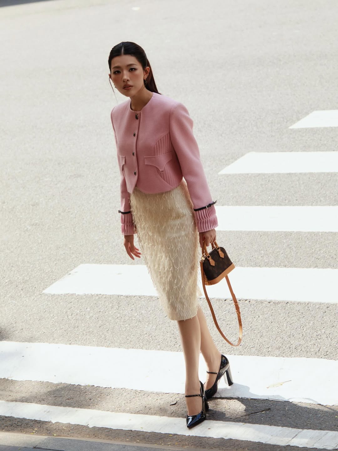 Lamoon chưa 1 lần mặc xấu, xuất hiện ở đ&acirc;u cũng l&agrave; nữ thần- Ảnh 3.