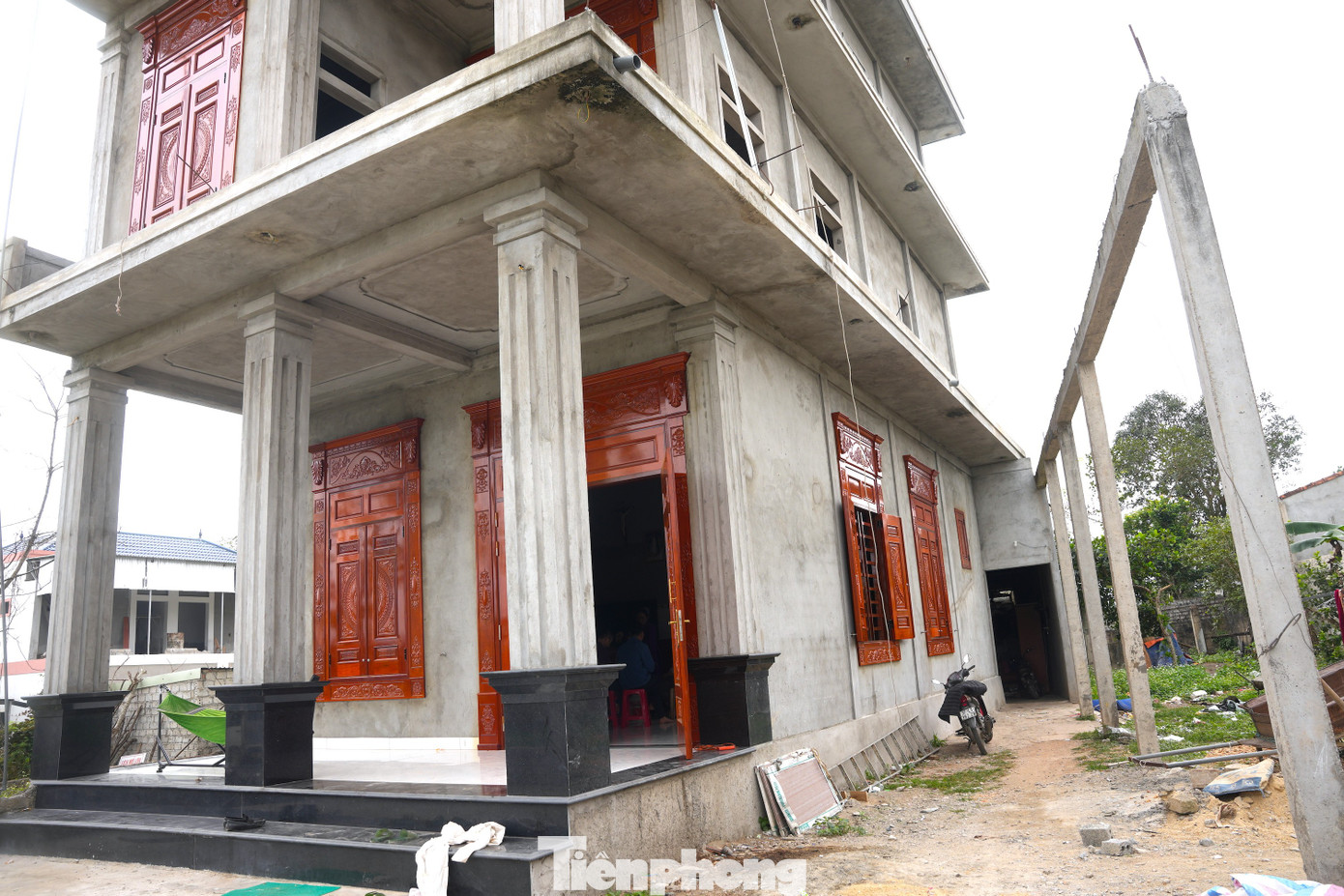 Bất ngờ về người đ&agrave;n &ocirc;ng m&ugrave; rong ruổi b&aacute;n tăm, x&acirc;y căn nh&agrave; 5 tỷ đồng- Ảnh 8.