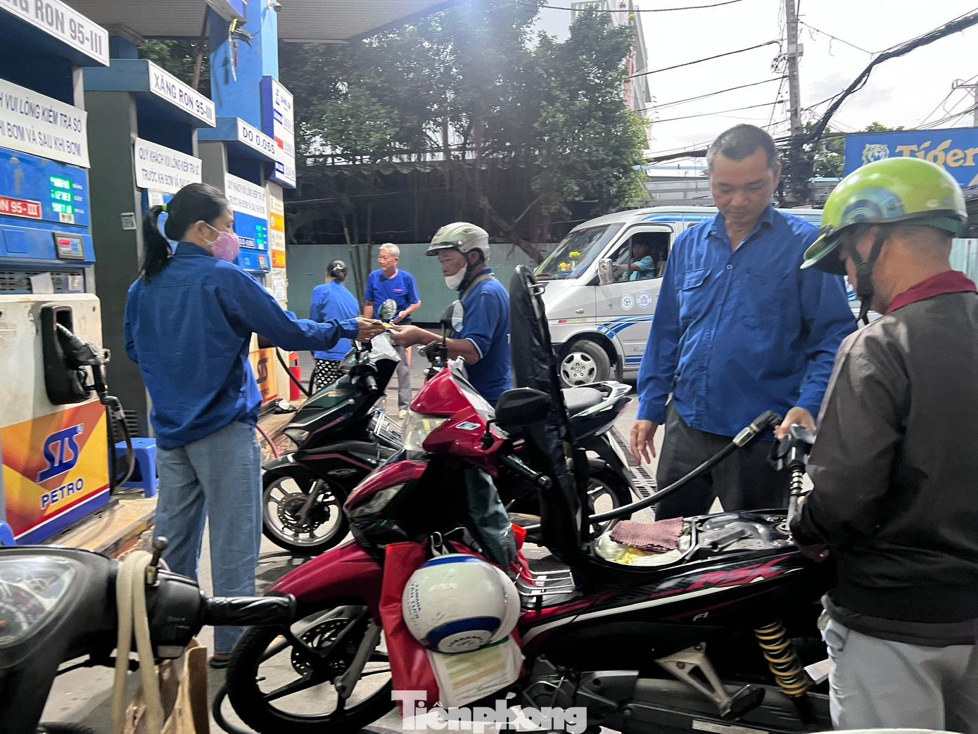 C&aacute;c nền tảng 'tung chi&ecirc;u' giữ ch&acirc;n t&agrave;i xế- Ảnh 4.