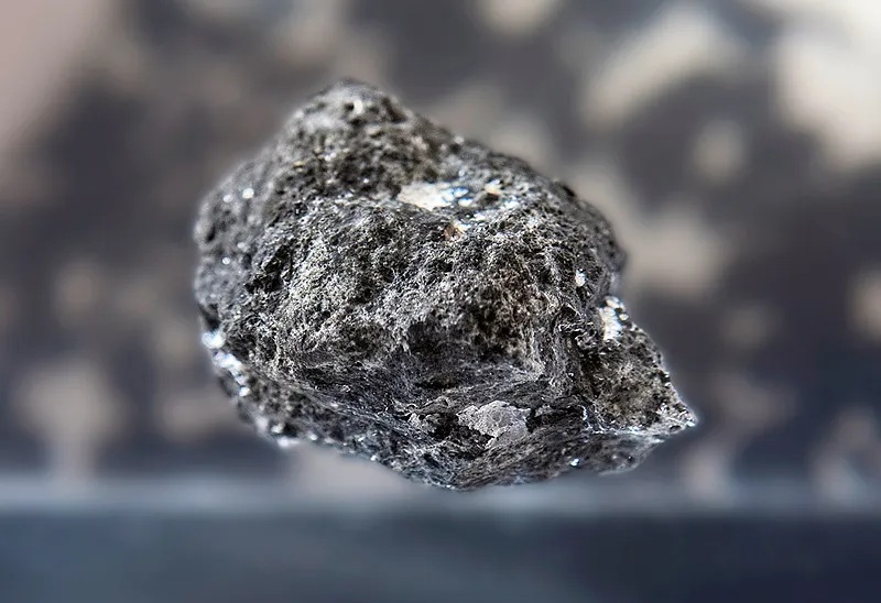 Mở ni&ecirc;m phong sau nửa thế kỷ, mẫu vật từ t&agrave;u NASA g&acirc;y sốc- Ảnh 1.