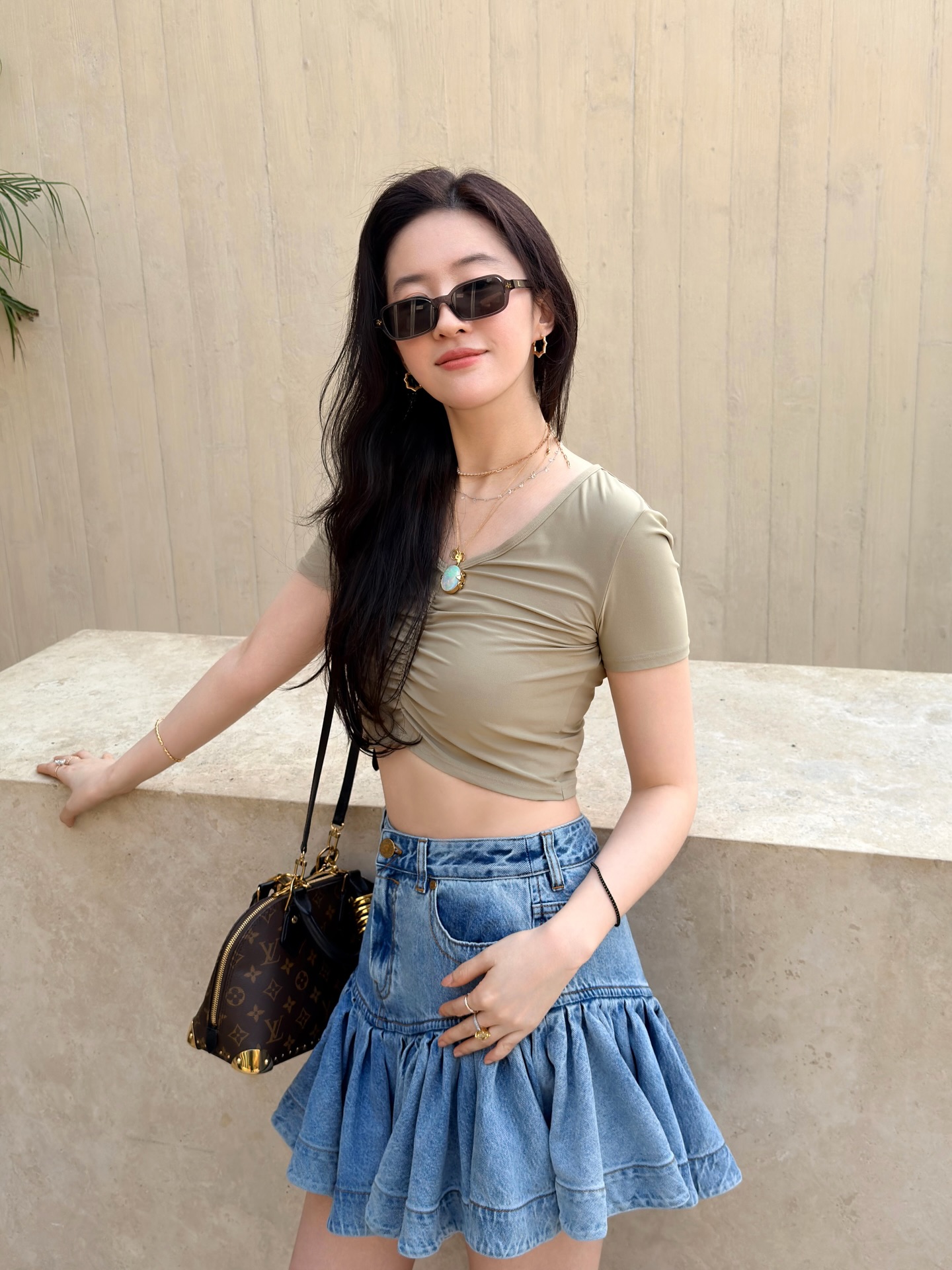 Một người nhập viện v&igrave; giảm c&acirc;n theo Lưu Diệc Phi, nữ thần ngồi kh&ocirc;ng cũng "mang tiếng"- Ảnh 1.