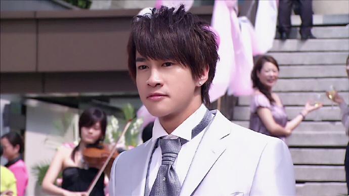 Tướng qu&acirc;n hồi sinh khiến Cbiz 3 đời c&ograve;n nể: Định nghĩa lại chuẩn visual cho 1,4 tỷ d&acirc;n, giở tới hồ sơ t&igrave;nh &aacute;i mới bất ngờ- Ảnh 4.