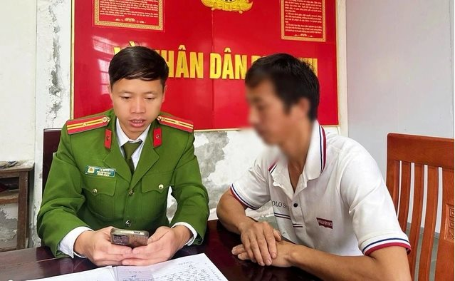 C&agrave;o 60 v&eacute; số online, tr&uacute;ng thưởng 2,3 tỷ đồng, người đ&agrave;n &ocirc;ng liền b&aacute;o c&ocirc;ng an- Ảnh 1.