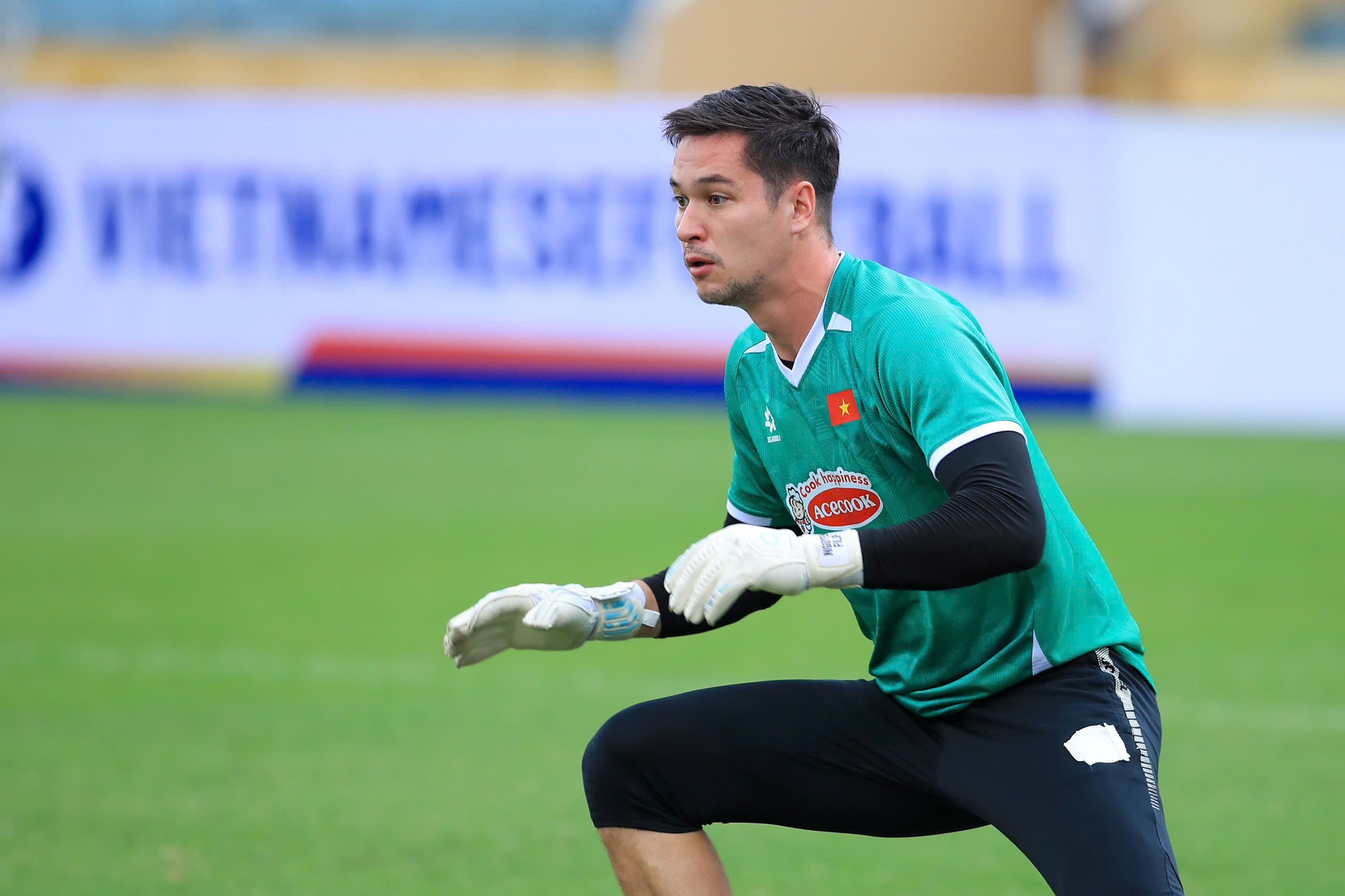 Ph&aacute;t sốt trước m&agrave;n đọ sắc, đọ t&agrave;i ở khung gỗ ĐT Việt Nam: Trung Ki&ecirc;n cạnh tranh với Văn L&acirc;m, Filip, ai được bắt ch&iacute;nh?- Ảnh 8.