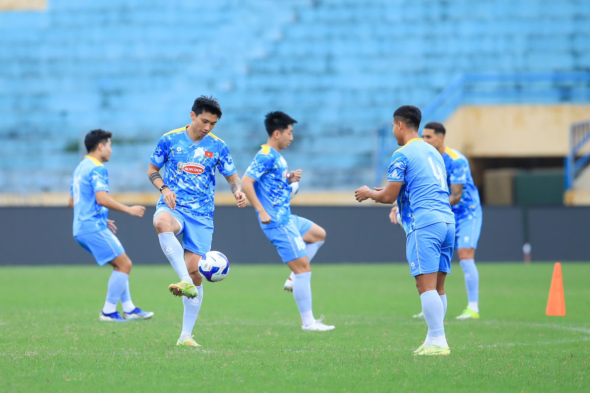 Ph&aacute;t sốt trước m&agrave;n đọ sắc, đọ t&agrave;i ở khung gỗ ĐT Việt Nam: Trung Ki&ecirc;n cạnh tranh với Văn L&acirc;m, Filip, ai được bắt ch&iacute;nh?- Ảnh 14.