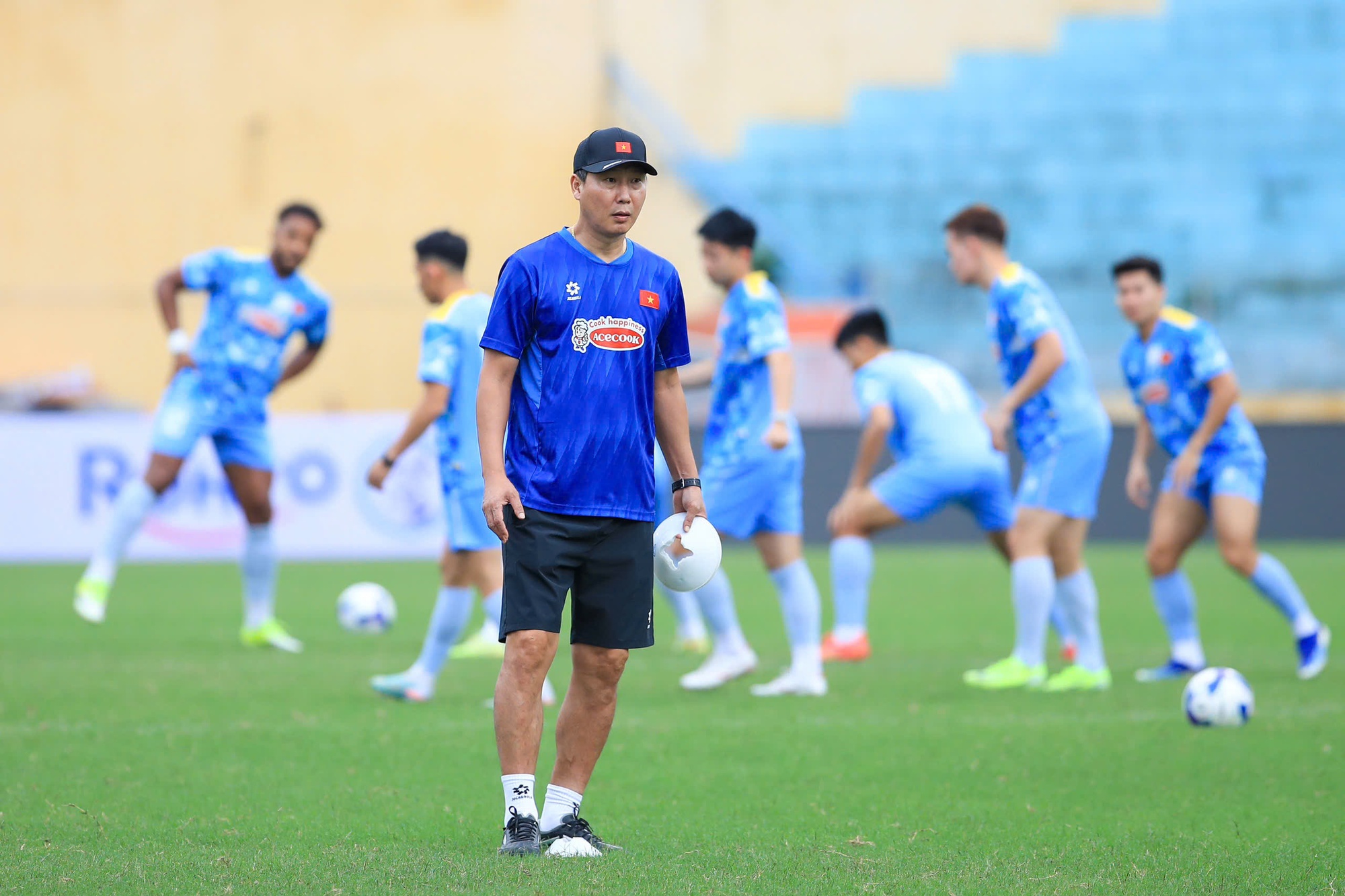 Ph&aacute;t sốt trước m&agrave;n đọ sắc, đọ t&agrave;i ở khung gỗ ĐT Việt Nam: Trung Ki&ecirc;n cạnh tranh với Văn L&acirc;m, Filip, ai được bắt ch&iacute;nh?- Ảnh 9.