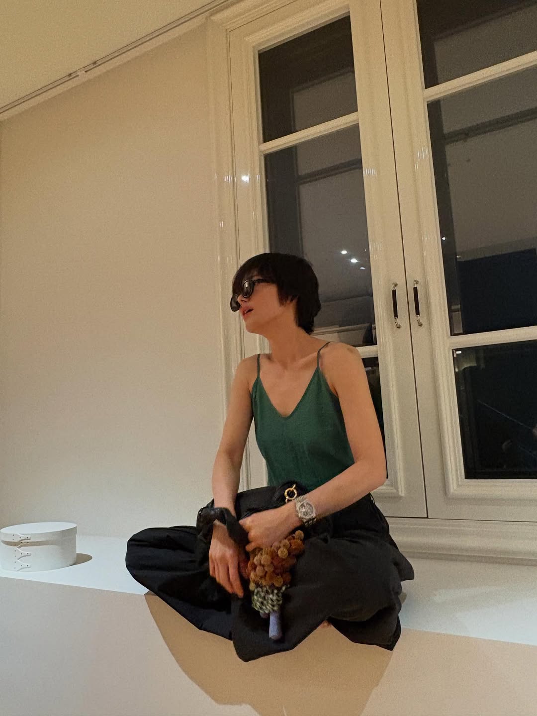 Song Hye Kyo 44 tuổi vẫn l&agrave; "s&aacute;ch mẫu" mặc đẹp, s&agrave;nh điệu level max- Ảnh 7.