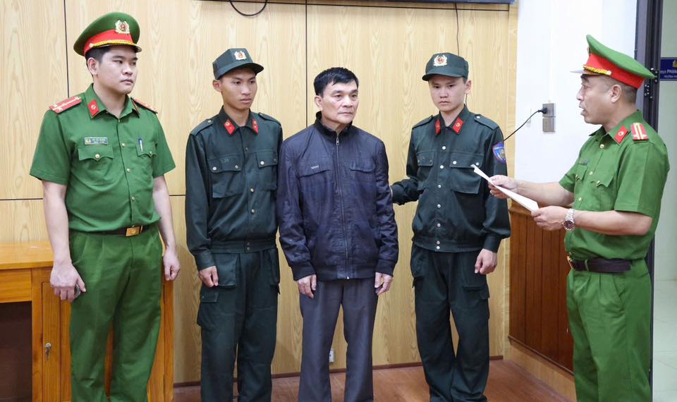 Ch&acirc;n dung 10 Gi&aacute;m đốc, Ph&oacute; Gi&aacute;m đốc, kế to&aacute;n vừa bị C&ocirc;ng an bắt khẩn cấp trong chuy&ecirc;n &aacute;n đặc biệt lớn- Ảnh 5.