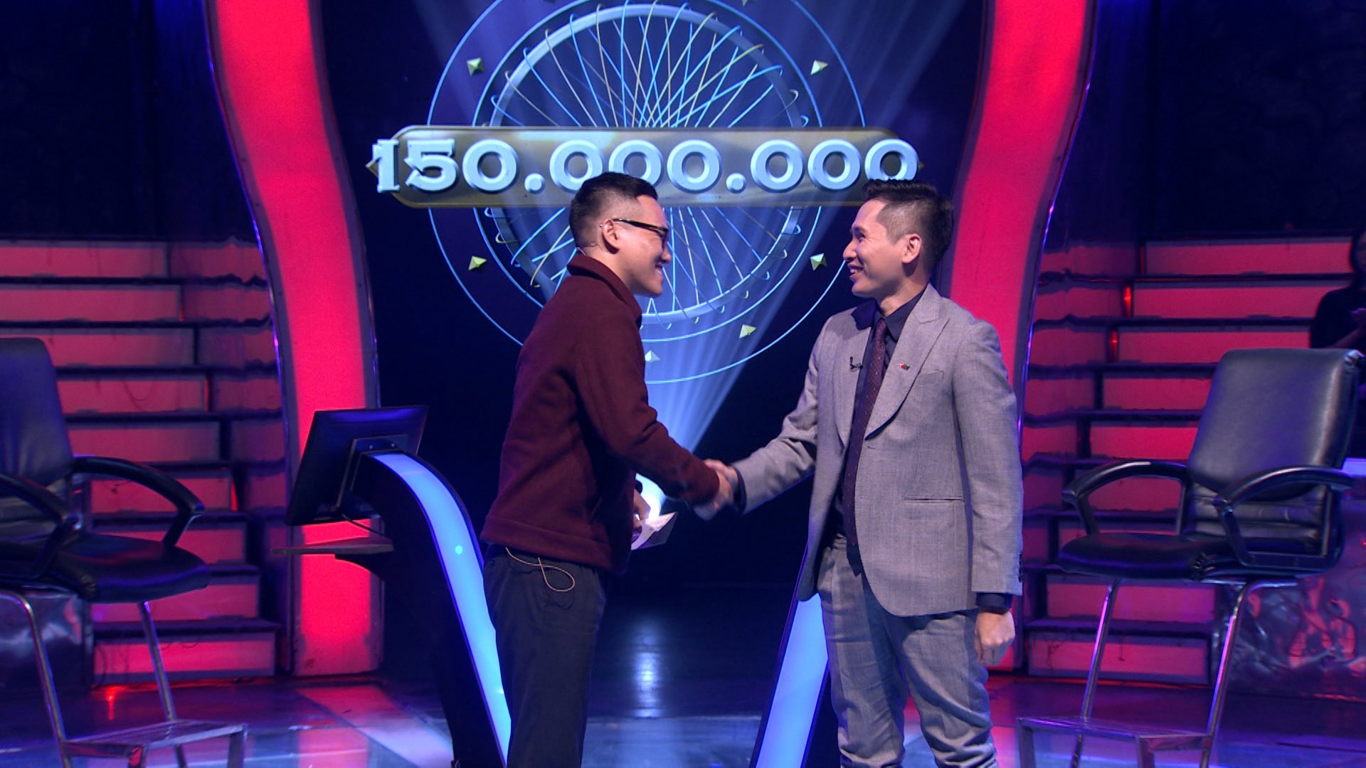 MC Diệp Chi tiết lộ điều đặc biệt trong ph&ograve;ng m&aacute;y Ai L&agrave; Triệu Ph&uacute; tập c&oacute; người giỏi hiếm thấy trong hơn 20 năm- Ảnh 1.