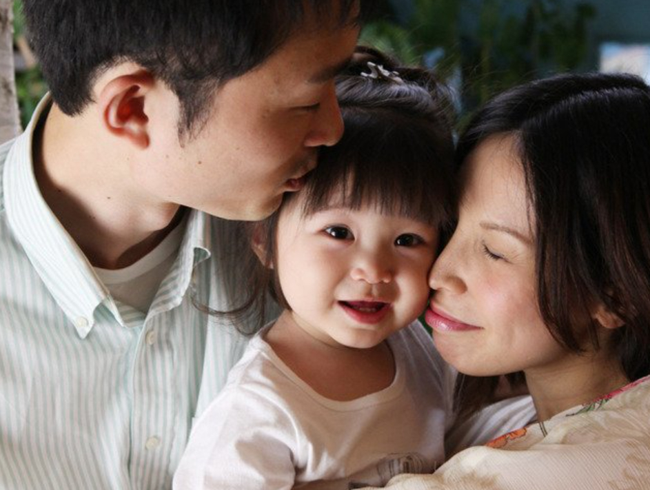 3 h&agrave;nh động cho thấy con rất y&ecirc;u thương mẹ: Xin ch&uacute;c mừng nếu con bạn cũng như vậy!- Ảnh 1.