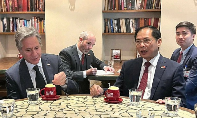 Kh&aacute;ch Trung Quốc du lịch phố cổ H&agrave; Nội, ăn 1 m&oacute;n rồi nhận x&eacute;t: "Đ&uacute;ng l&agrave; kh&ocirc;ng ph&iacute; tiền!"- Ảnh 4.