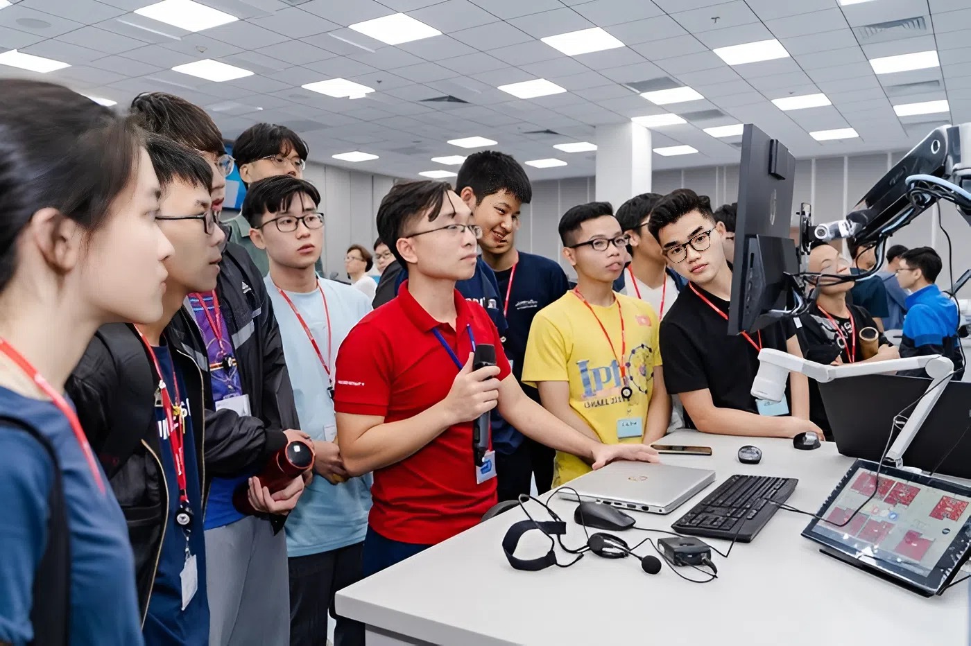 Ng&agrave;nh học m&agrave; AI chỉ hỗ trợ chứ kh&ocirc;ng thể thay thế, sinh vi&ecirc;n mới ra trường đ&atilde; c&oacute; thể kiếm được 20 triệu/th&aacute;ng- Ảnh 4.