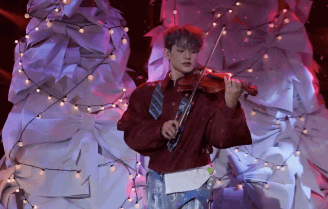 Nam ca sĩ vừa ch&aacute;y v&eacute; concert chỉ trong 12 ph&uacute;t: Được gọi l&agrave; tương lai Vbiz, sự nghiệp cả "rổ hit", top 1 Spotify Việt Nam- Ảnh 3.