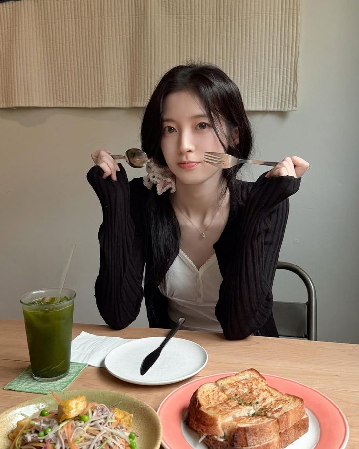 Mỗi ng&agrave;y bớt 1 bữa ăn ngo&agrave;i, cuối th&aacute;ng mới ngỡ ng&agrave;ng: Thứ dư ra kh&ocirc;ng chỉ l&agrave; tiền!- Ảnh 1.