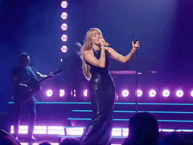 Đ&acirc;y ch&iacute;nh l&agrave; biểu tượng Hannah Montana sau 2 thập kỷ, nhan sắc U40 bẻ cong thời gian!- Ảnh 1.