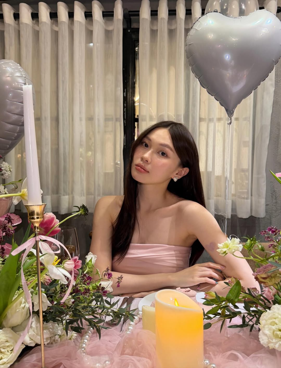 G&aacute;i xinh 2k1 vừa sinh con hot nhất MXH: S&agrave;nh điệu tuyệt đối, xuất hiện ở đ&acirc;u th&igrave; nơi đ&oacute; l&agrave; Paris Fashion Week- Ảnh 8.