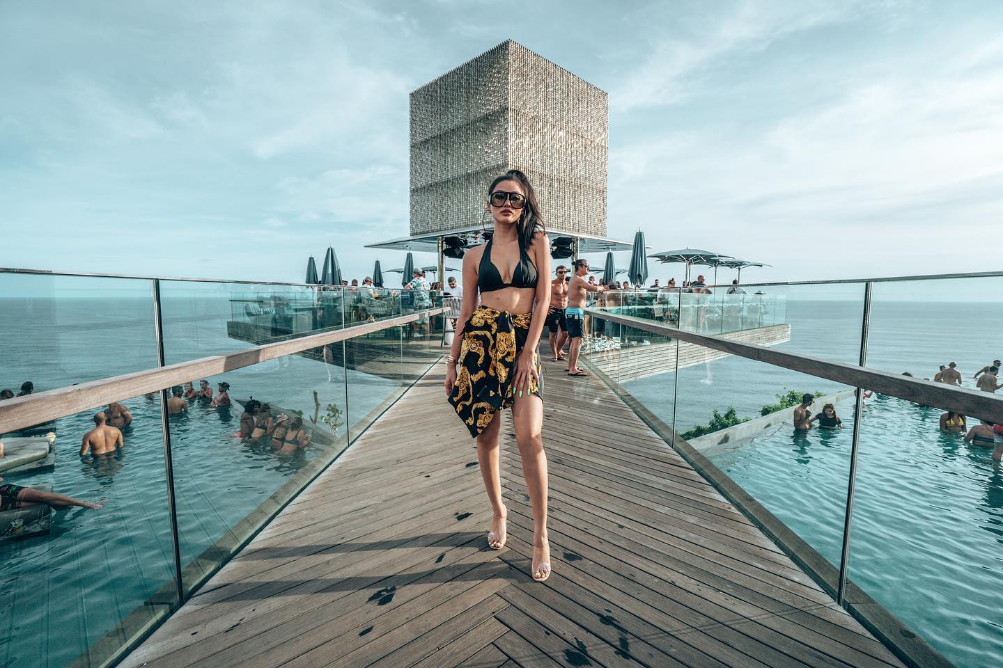 20 năm trước đ&atilde; x&aacute;ch Hermes, đi Rolls - Royce: Meo Meo l&agrave;m nghề g&igrave; m&agrave; gi&agrave;u qu&aacute; vậy?- Ảnh 32.