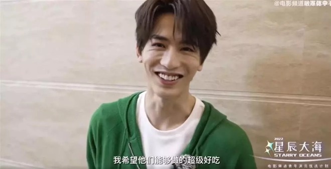 Giật m&igrave;nh trước nhan sắc thật của 