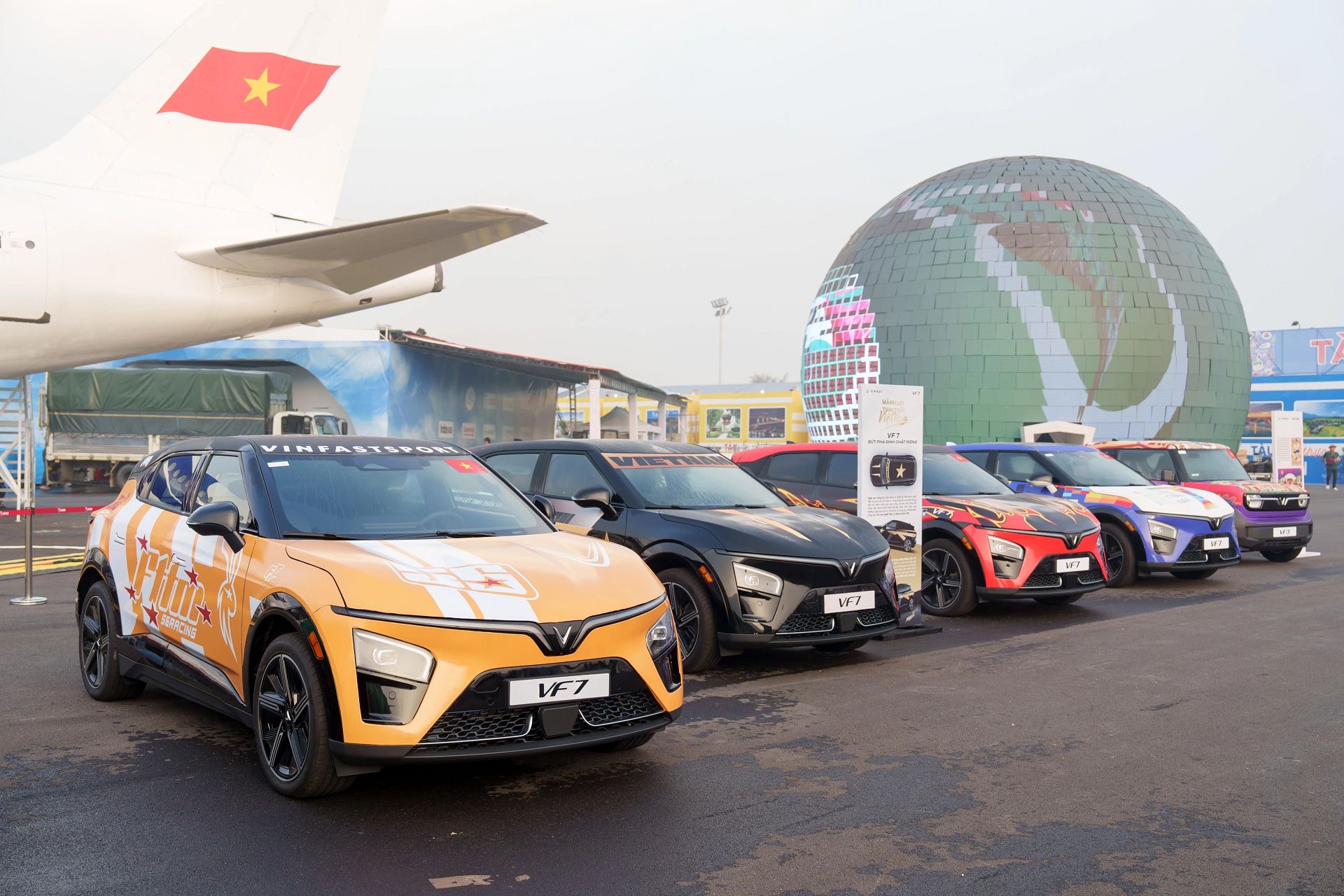 VinFast &ldquo;phủ xanh&rdquo; Vietbuild 2026 với d&agrave;n &ocirc; t&ocirc;, xe m&aacute;y điện v&agrave; hệ sinh th&aacute;i năng lượng xanh- Ảnh 1.