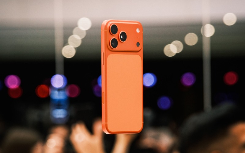 Chờ iPhone 17 Pro Max sập gi&aacute; giữa năm v&agrave; c&aacute;i kết "ng&atilde; ngửa" cho người d&ugrave;ng Việt- Ảnh 2.