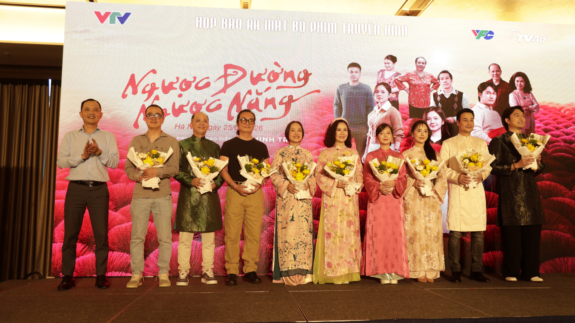 Ngọc Huyền bắt Đ&igrave;nh T&uacute; unfollow tất cả g&aacute;i xinh tr&ecirc;n MXH, n&agrave;o ngờ nh&agrave; trai chốt 1 c&acirc;u xanh rờn- Ảnh 1.