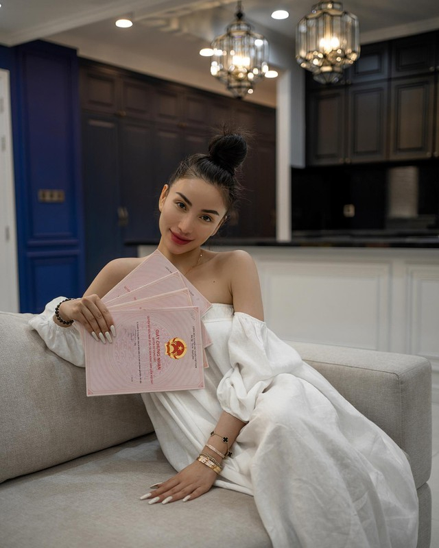 20 năm trước đ&atilde; x&aacute;ch Hermes, đi Rolls - Royce: Meo Meo l&agrave;m nghề g&igrave; m&agrave; gi&agrave;u qu&aacute; vậy?- Ảnh 34.