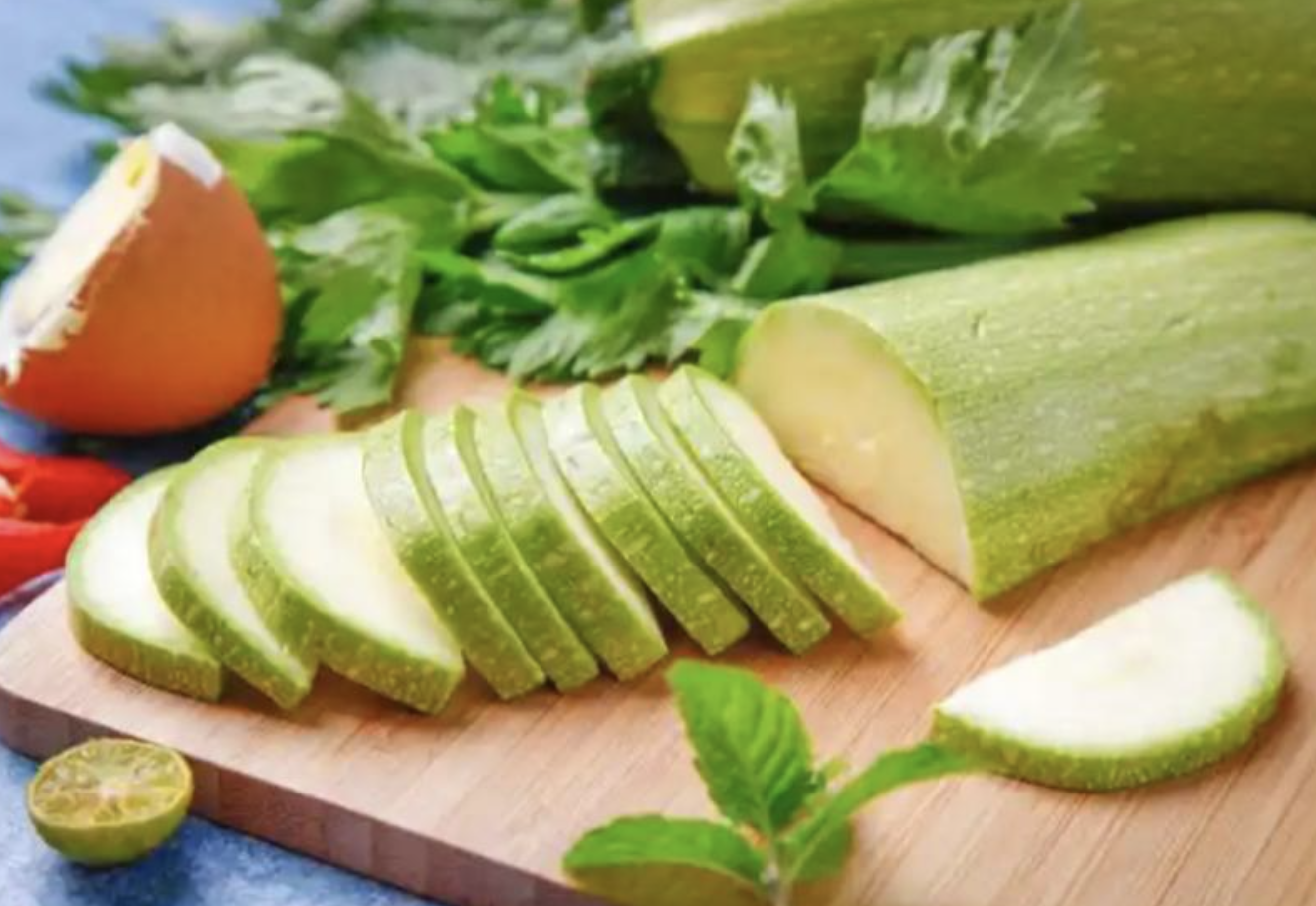 Chuyên gia cảnh báo: Loại RAU quen thuộc trên mâm cơm người Việt nhưng có thể “đầu độc” cả nhà nếu xuất hiện 1 DẤU HIỆU này- Ảnh 1. Chuyên gia cảnh báo: Loại RAU quen thuộc trên mâm cơm người Việt nhưng có thể “đầu độc” cả nhà nếu xuất hiện 1 DẤU HIỆU này- Ảnh 1.