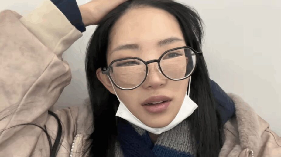 Con g&aacute;i cố diễn vi&ecirc;n Choi Jin Sil c&ocirc;ng khai mặt mộc hậu giảm 55kg, so với khi makeup kh&ocirc;ng thể nhận ra- Ảnh 7.