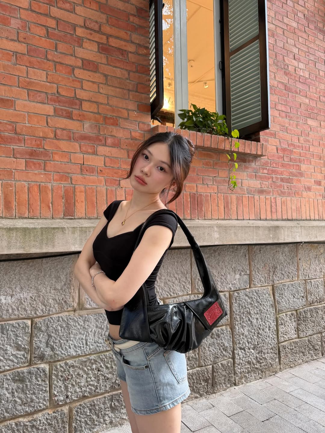 G&aacute;i xinh 2k1 vừa sinh con hot nhất MXH: S&agrave;nh điệu tuyệt đối, xuất hiện ở đ&acirc;u th&igrave; nơi đ&oacute; l&agrave; Paris Fashion Week- Ảnh 17.