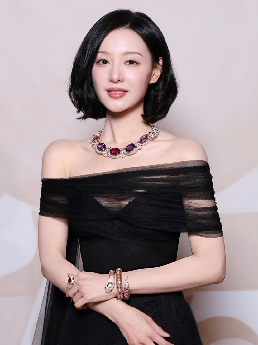 Kim Ji Won li&ecirc;n tục khiến kh&aacute;n giả ch&uacute; &yacute;: Chuyện g&igrave; xảy ra với nhan sắc từng "kh&ocirc;ng c&oacute; g&oacute;c chết" vậy?- Ảnh 4.