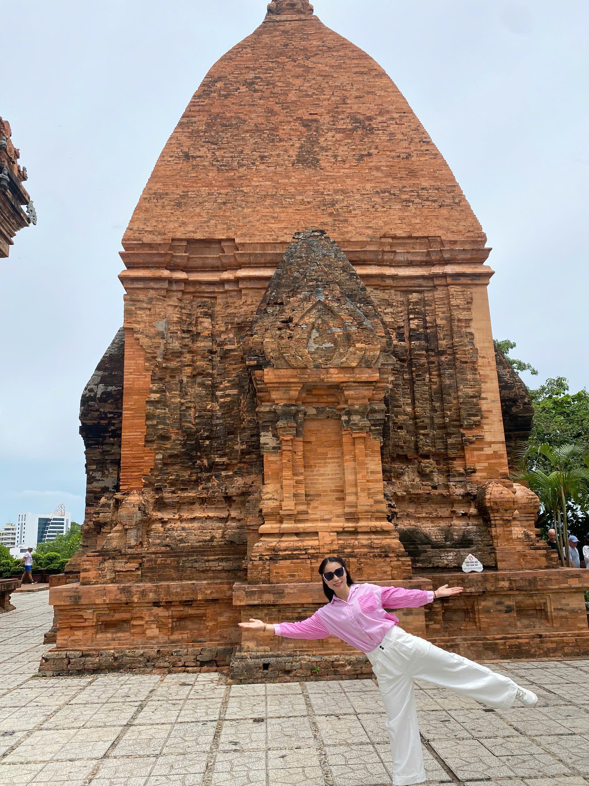 Từ cơ thể yếu ớt, nặng 41kg, người phụ nữ dần khỏe mạnh v&agrave; nhuận sắc: 