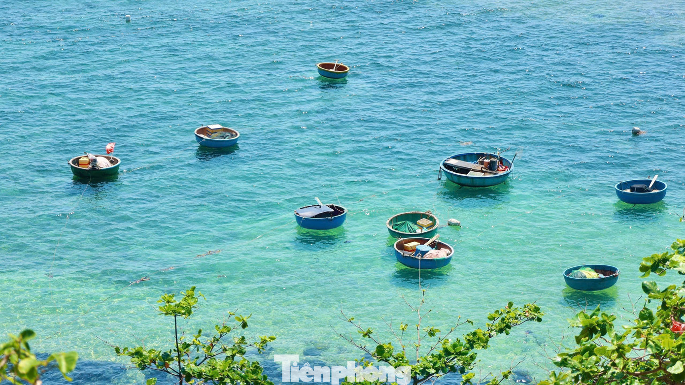 Tọa độ 'săn view' cực chill ở trạm đ&egrave;n biển Ba L&agrave;ng An- Ảnh 7.