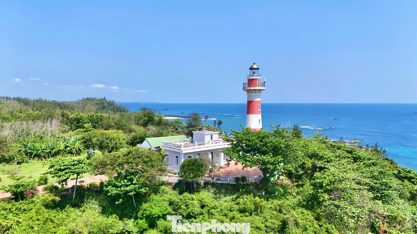 Tọa độ 'săn view' cực chill ở trạm đ&egrave;n biển Ba L&agrave;ng An- Ảnh 2.