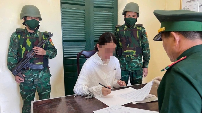 Ly &ldquo;Meo&rdquo; v&agrave; loạt &ldquo;hot girl&rdquo; lộ mặt trong c&aacute;c đường d&acirc;y ma t&uacute;y: Vỏ bọc xinh đẹp, cuộc sống thượng lưu v&agrave; b&iacute; mật đen tối ph&iacute;a sau g&acirc;y ngỡ ng&agrave;ng- Ảnh 4.