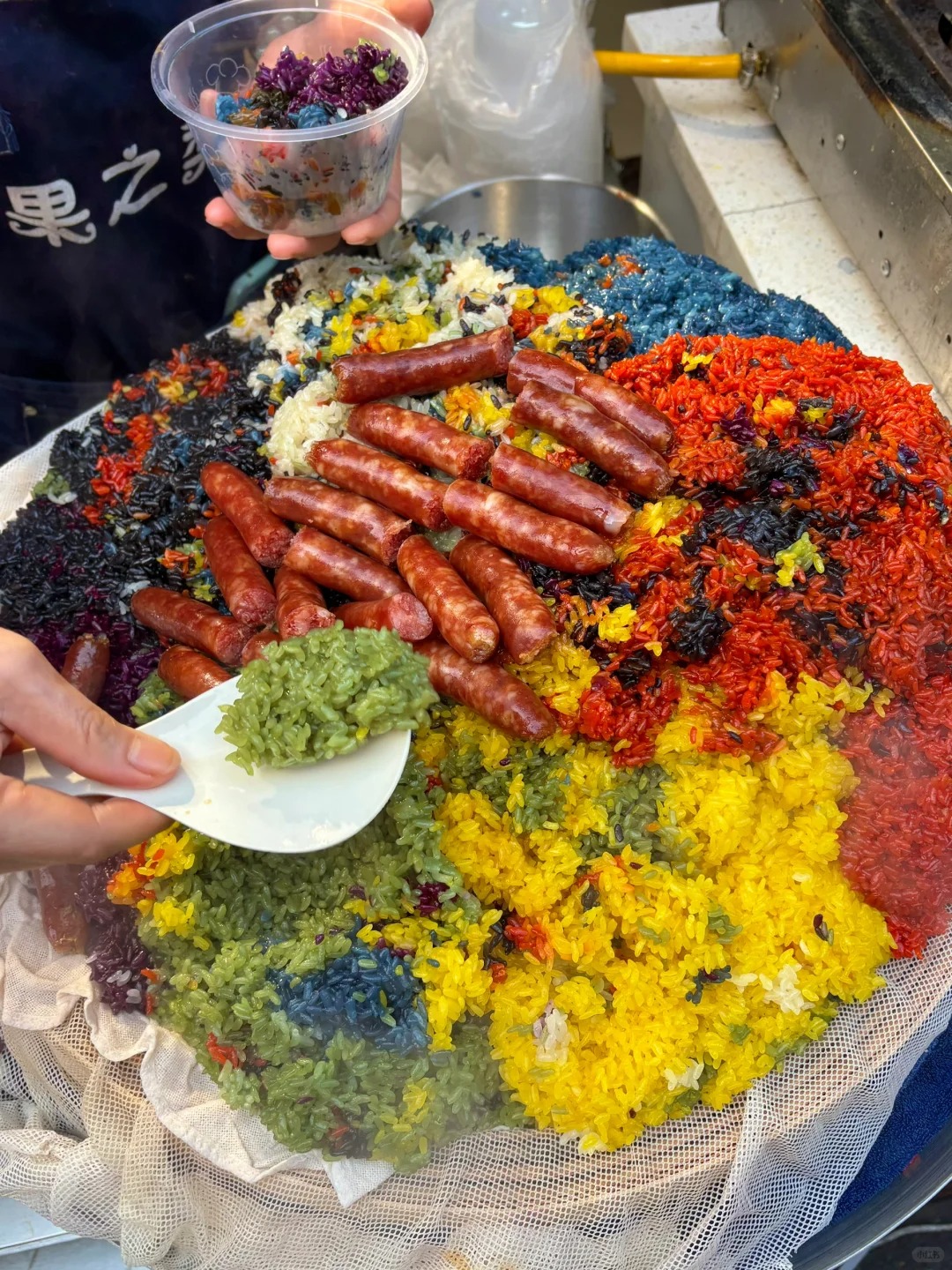 Bỏ phố rủ nhau đi ăn sập v&ugrave;ng sơn cước: 6 m&oacute;n ăn d&acirc;n d&atilde; rẻ b&egrave;o m&agrave; "chữa l&agrave;nh" mọi muộn phiền, c&oacute; m&oacute;n giống hệt x&ocirc;i T&acirc;y Bắc- Ảnh 7.