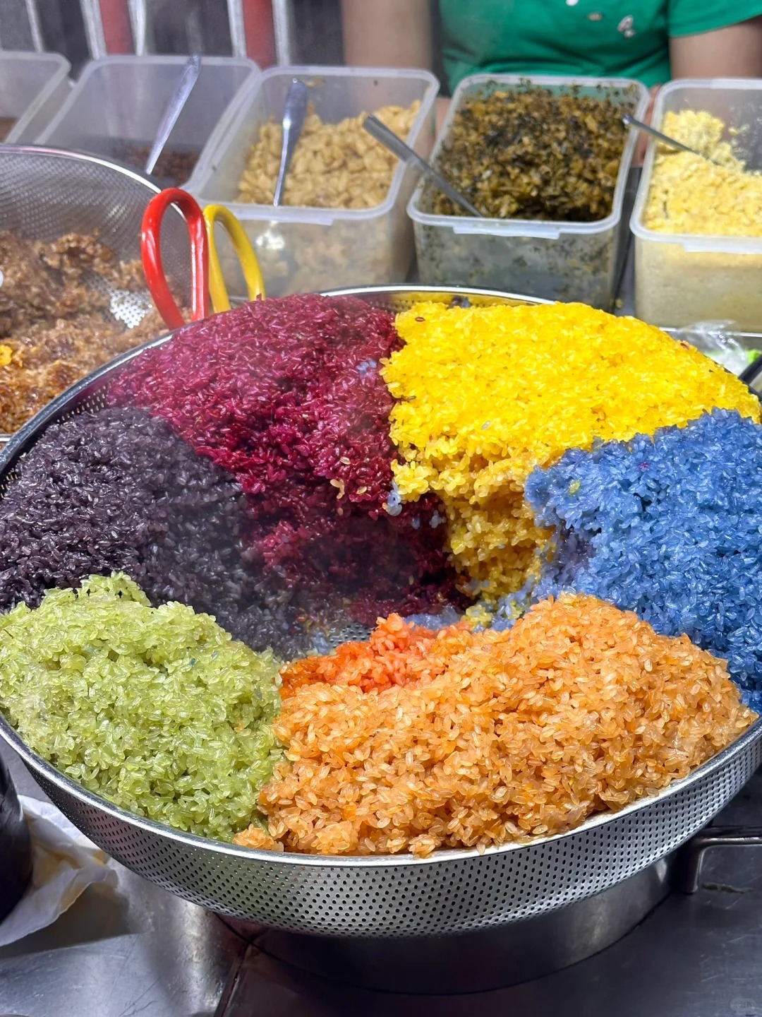 Bỏ phố rủ nhau đi ăn sập v&ugrave;ng sơn cước: 6 m&oacute;n ăn d&acirc;n d&atilde; rẻ b&egrave;o m&agrave; "chữa l&agrave;nh" mọi muộn phiền, c&oacute; m&oacute;n giống hệt x&ocirc;i T&acirc;y Bắc- Ảnh 8.