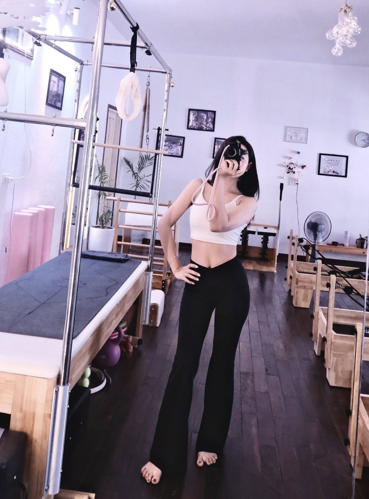 Sự thật về Pilates: 3 sai lầm khiến bạn tập mãi mà bụng vẫn "tròn", lưng lại thêm đau- Ảnh 1. Sự thật về Pilates: 3 sai lầm khiến bạn tập mãi mà bụng vẫn "tròn", lưng lại thêm đau- Ảnh 1.