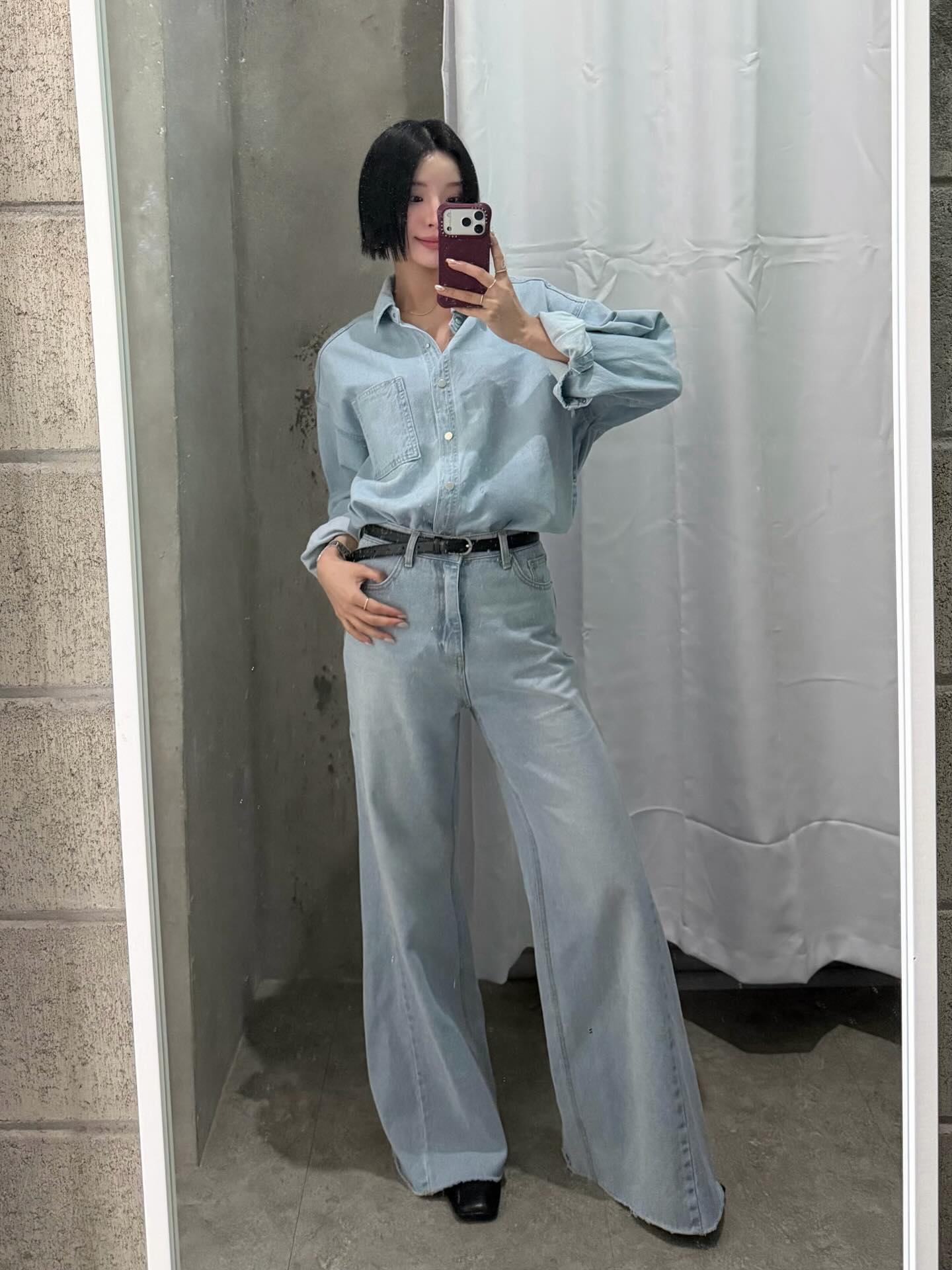 &Aacute;o sơ mi v&agrave; quần ống rộng c&oacute; &iacute;t nhất 4 c&aacute;ch kết hợp trẻ trung, chuẩn thanh lịch- Ảnh 1.