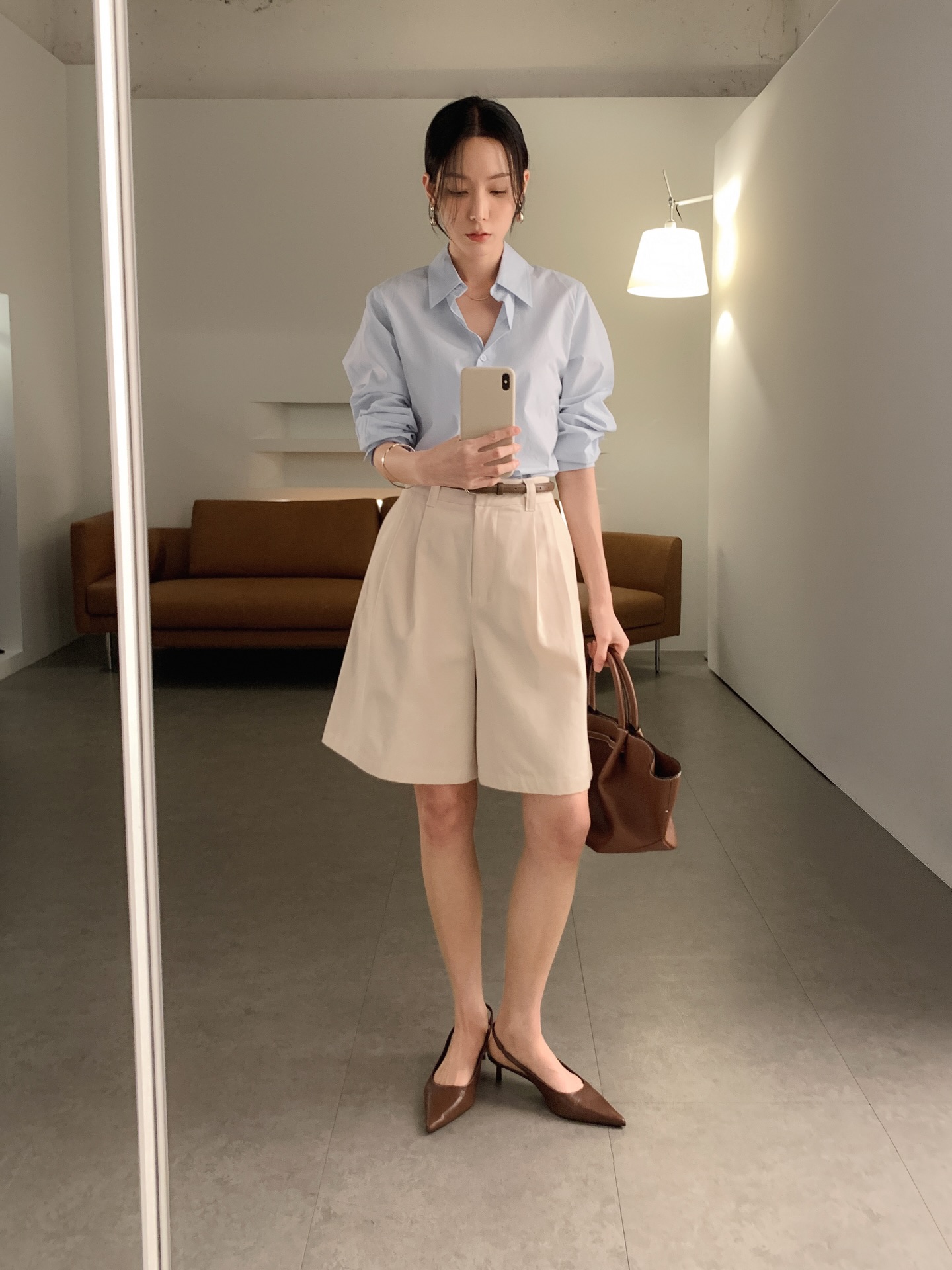 Điều cơ bản chị em nhất định phải biết: 4 mẫu gi&agrave;y xuất sắc trong khoản k&eacute;o d&agrave;i ch&acirc;n- Ảnh 6.