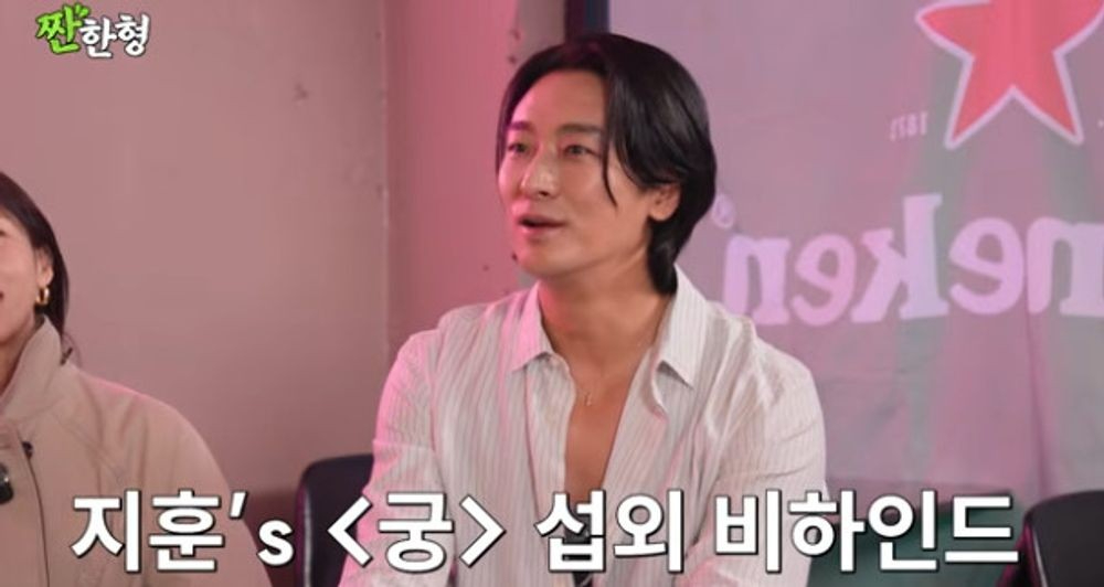 Mỹ nam vụt s&aacute;ng th&agrave;nh sao hạng A chỉ sau một đ&ecirc;m với vai Th&aacute;i tử, 20 năm sau gặp lại vẫn h&uacute; hồn v&igrave; qu&aacute; đẹp trai- Ảnh 1.