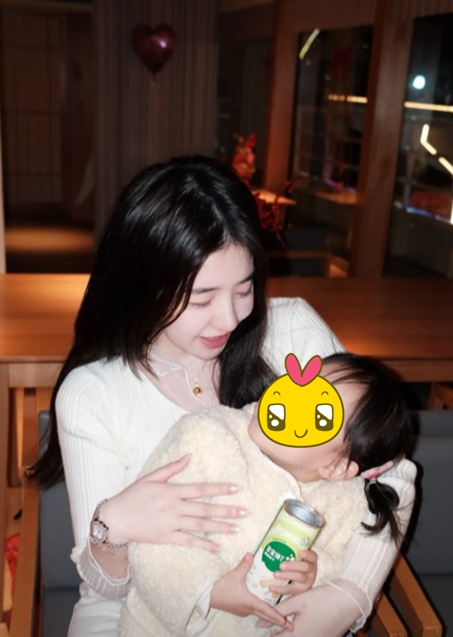 &ldquo;N&agrave;ng thơ&rdquo; sinh con với thiếu gia kh&ocirc;ng được nh&igrave;n nhận, muốn gửi ảnh con th&igrave; bị chặn- Ảnh 6.