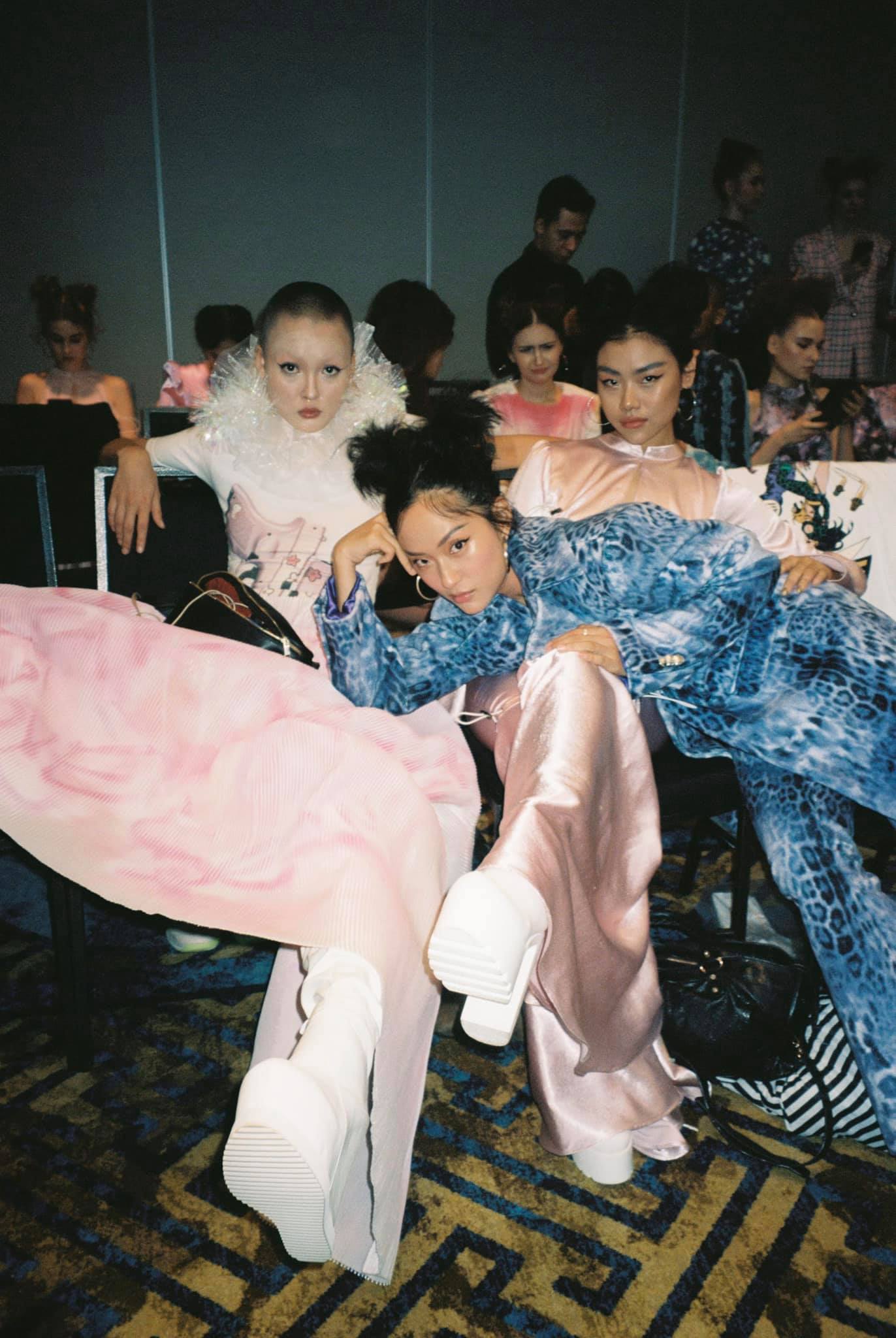 "Đứa con đầu l&ograve;ng" bị qu&ecirc;n l&atilde;ng của Quỳnh Anh Shyn: Từng lăn l&ecirc; b&ograve; to&agrave;i đổi lấy một lần rực rỡ- Ảnh 8.