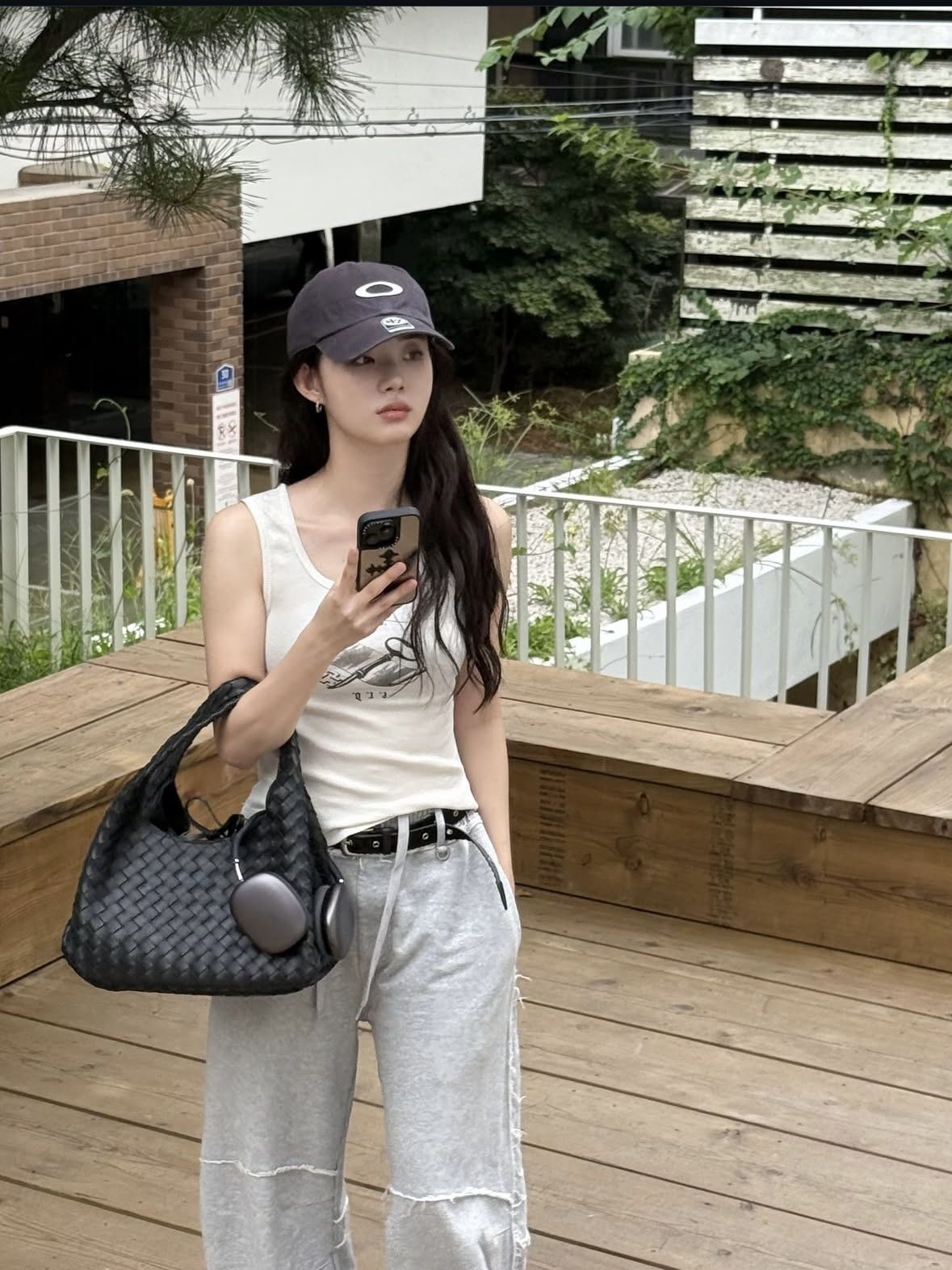 Nợ gần 100 triệu vì ham xài tiền, giờ trả hết rồi tôi mới thấm thía 3 sự thật ít ai nói- Ảnh 1. Nợ gần 100 triệu vì ham xài tiền, giờ trả hết rồi tôi mới thấm thía 3 sự thật ít ai nói- Ảnh 1.