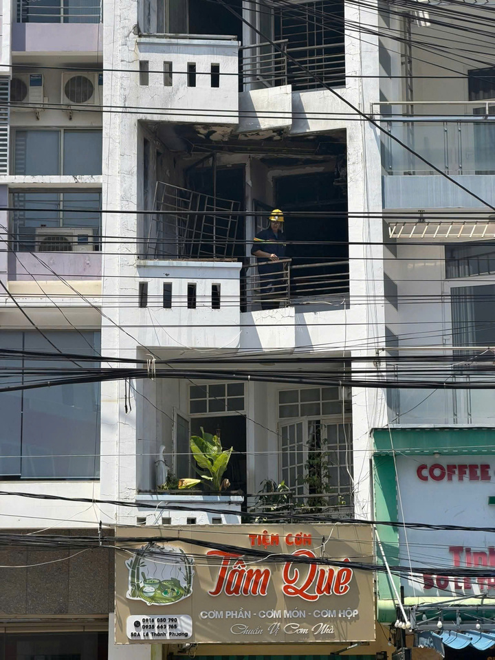 Ch&aacute;y nh&agrave; 4 tầng giữa trung t&acirc;m Nha Trang- Ảnh 2.